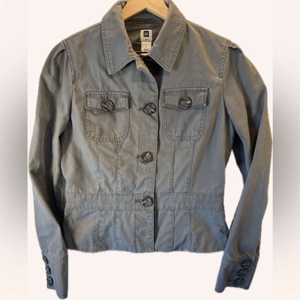 GAP Women's Canvas Utility Jacket in Gray Size M.